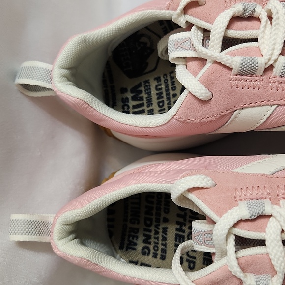 Keen Pink and White Suede Sneakers (W Size 9) - Picture 11 of 16